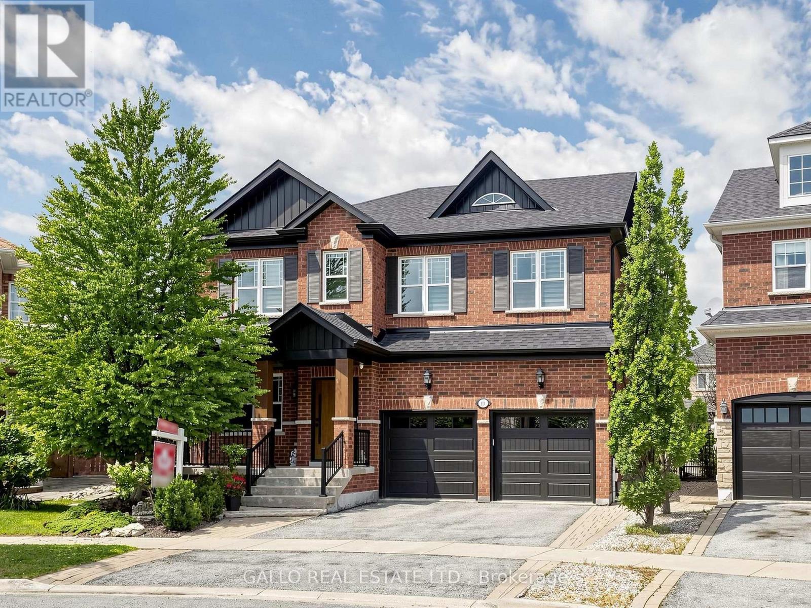 111 PONDMEDE CRESCENT