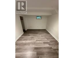 94 Wright Street, Richmond Hill, ON L4C4A5 Photo 6