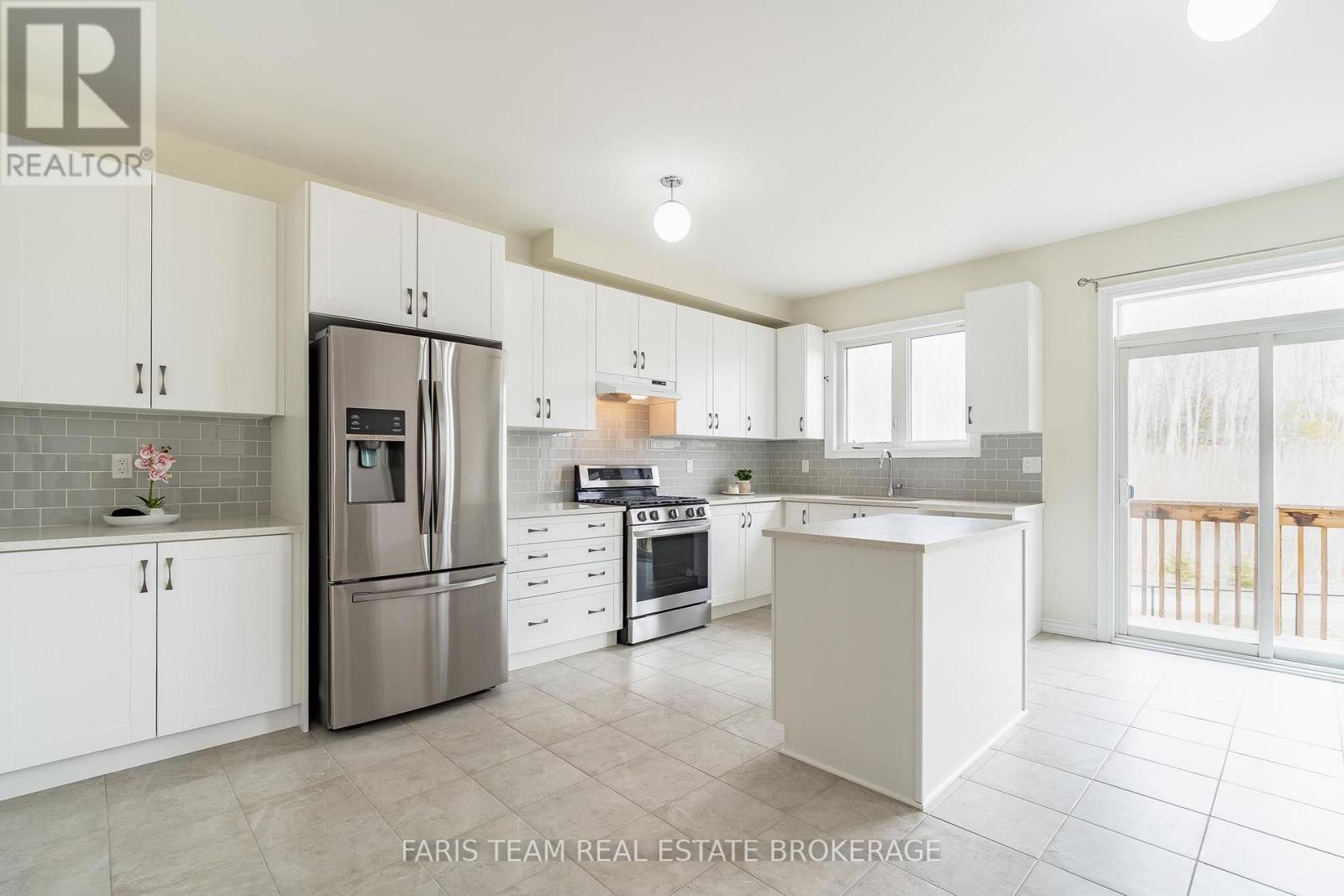 33 PEARL STREET - Image 5