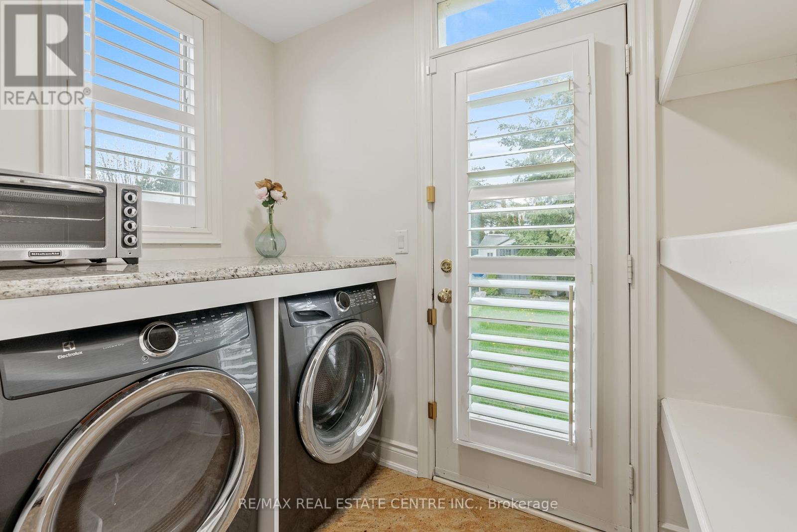 645 CRANLEIGH COURT - 21