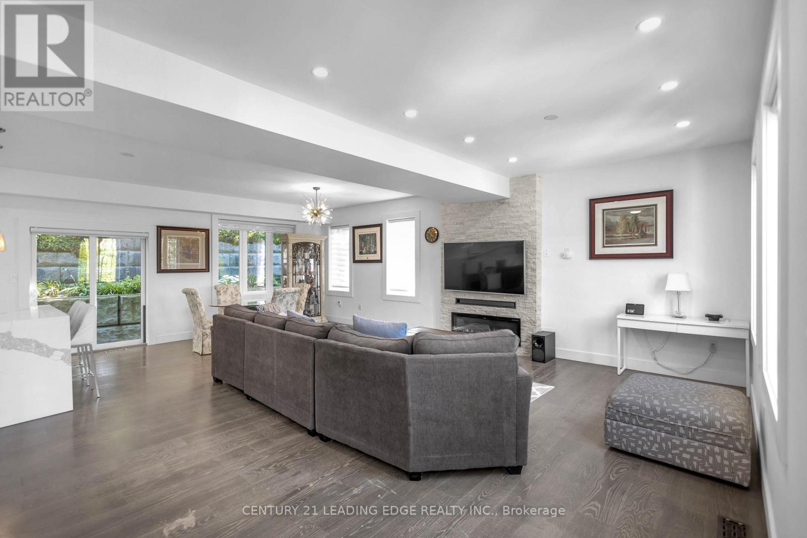 67 BRADLEY STREET - Image 9