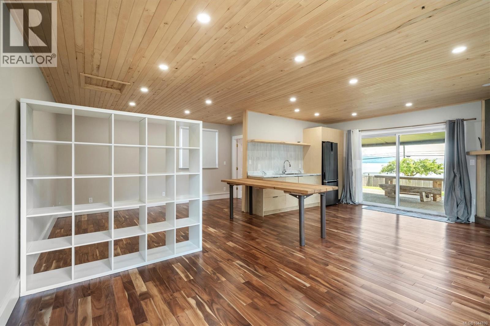 12 LYNNWOOD Rd, Campbell River