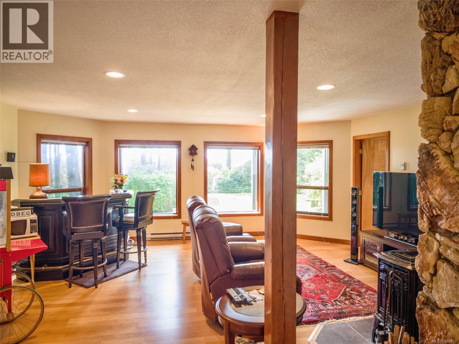 1261 Lynn Rd - 13