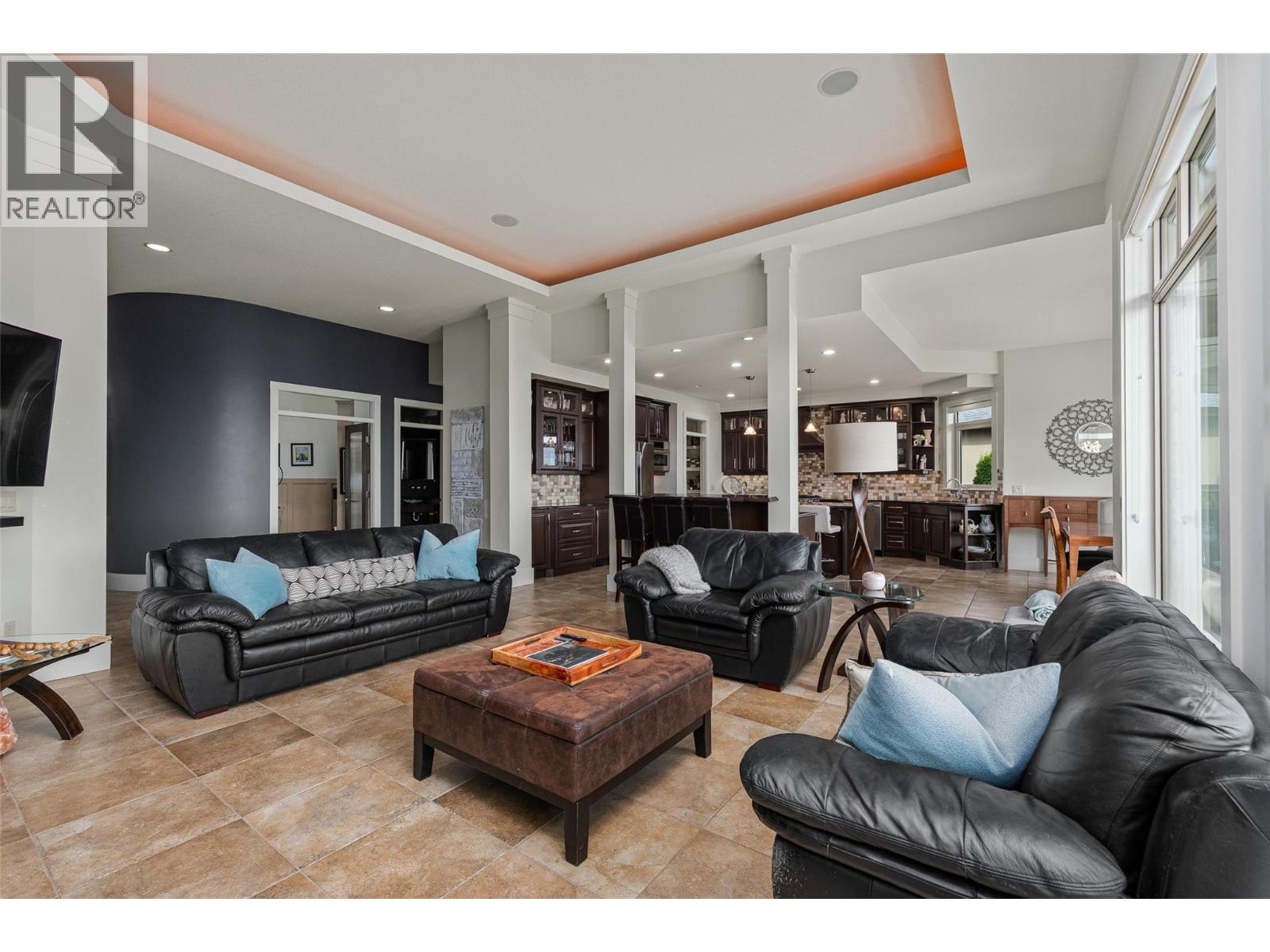  670 Devonian Avenue, Kelowna