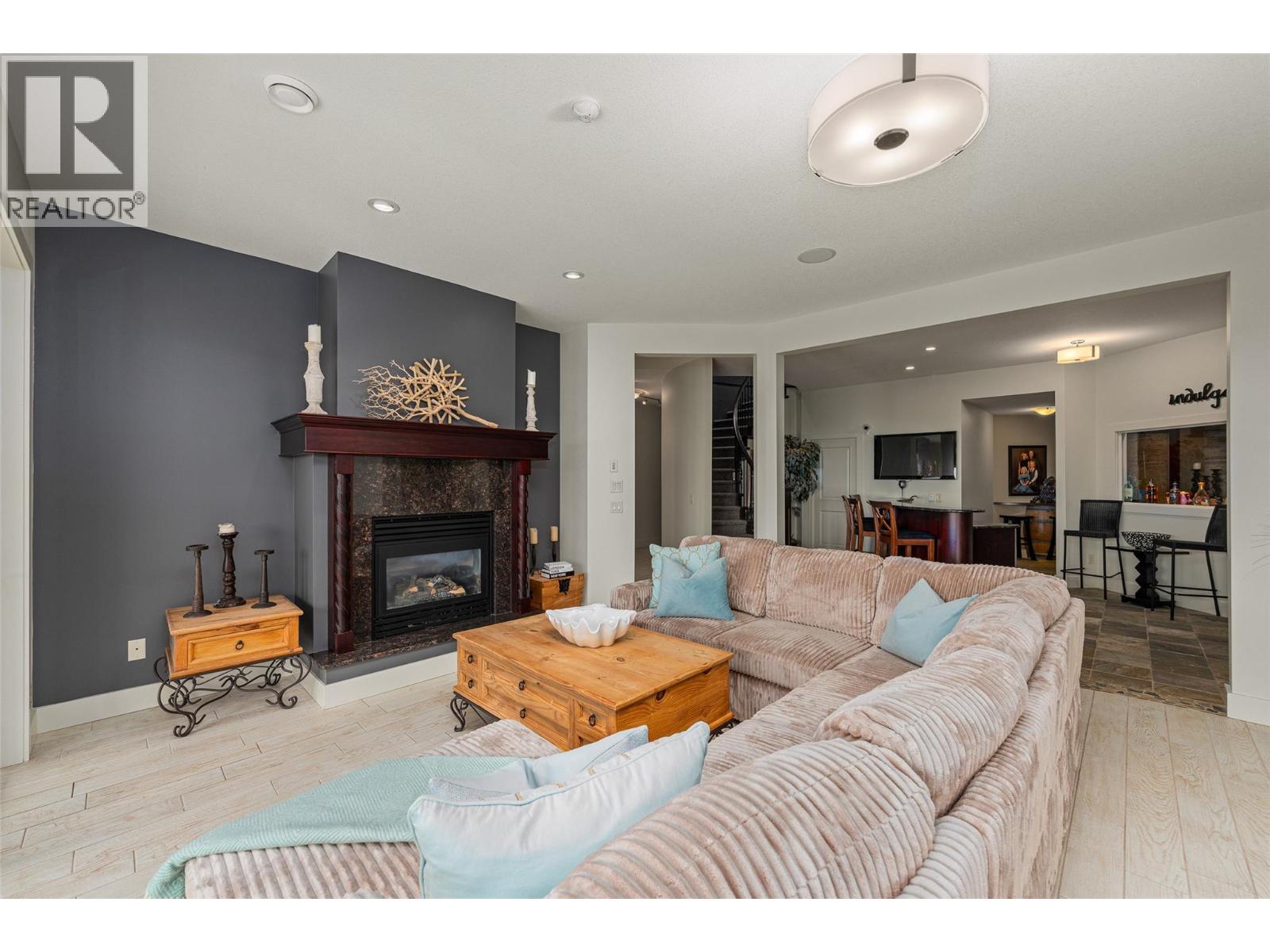  670 Devonian Avenue, Kelowna