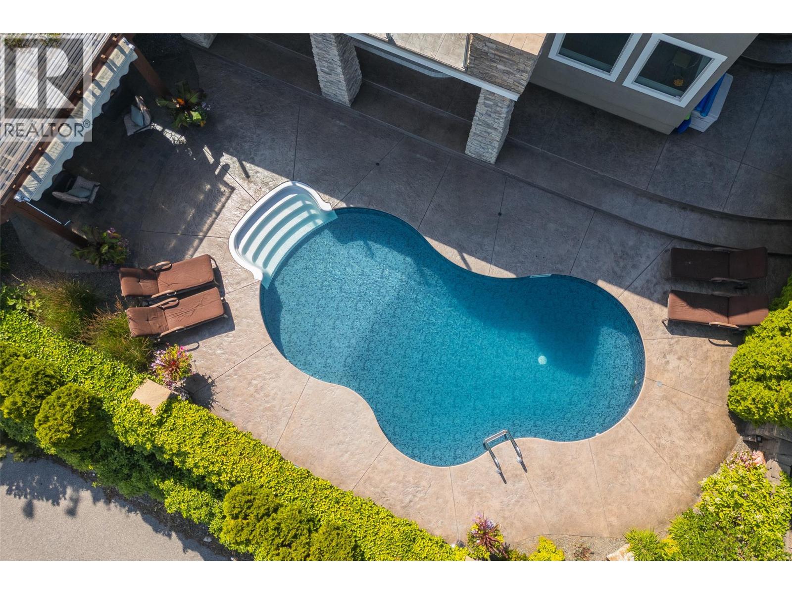 670 Devonian Avenue, Kelowna