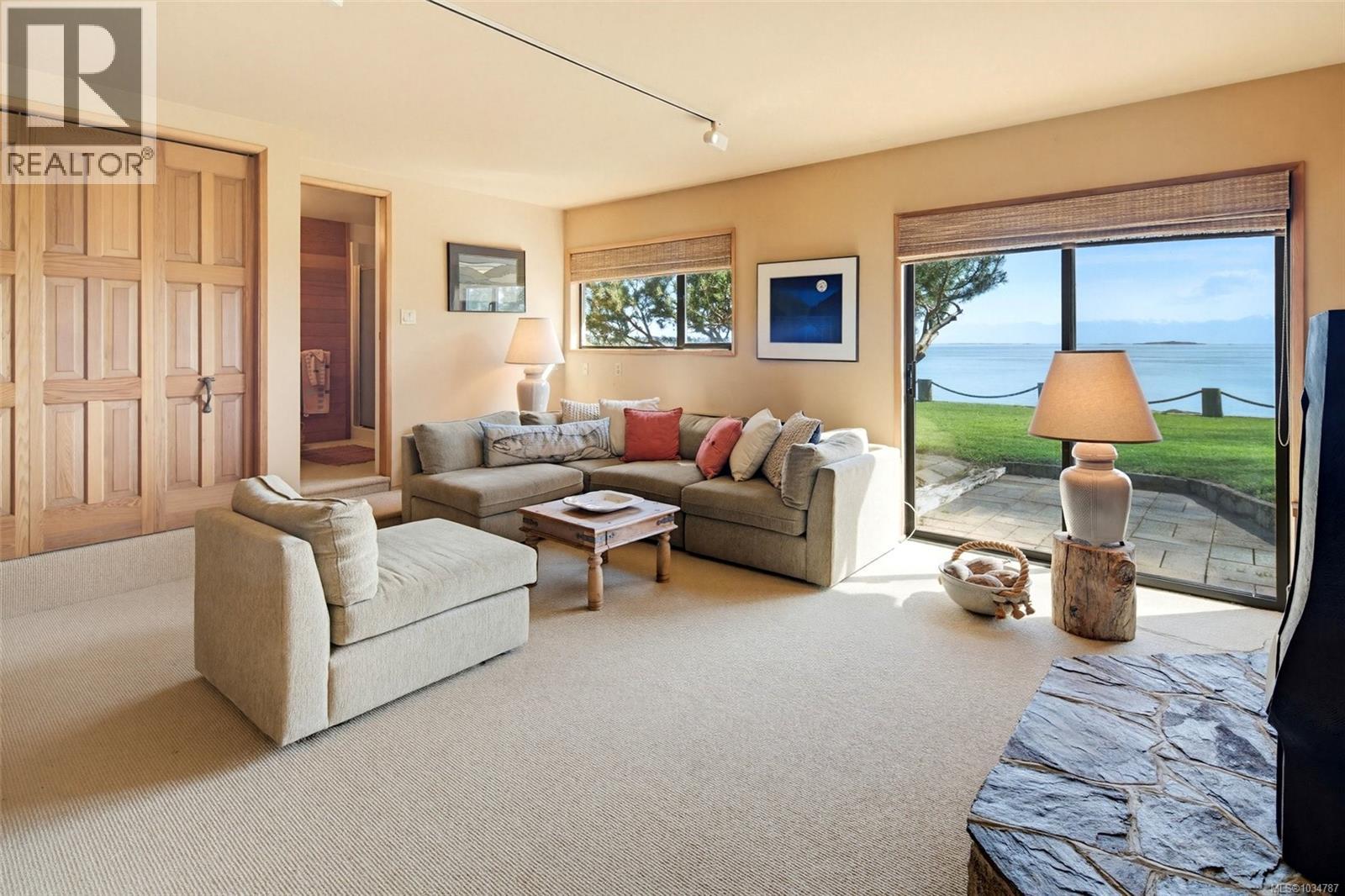 3035 McAnally Rd - 73
