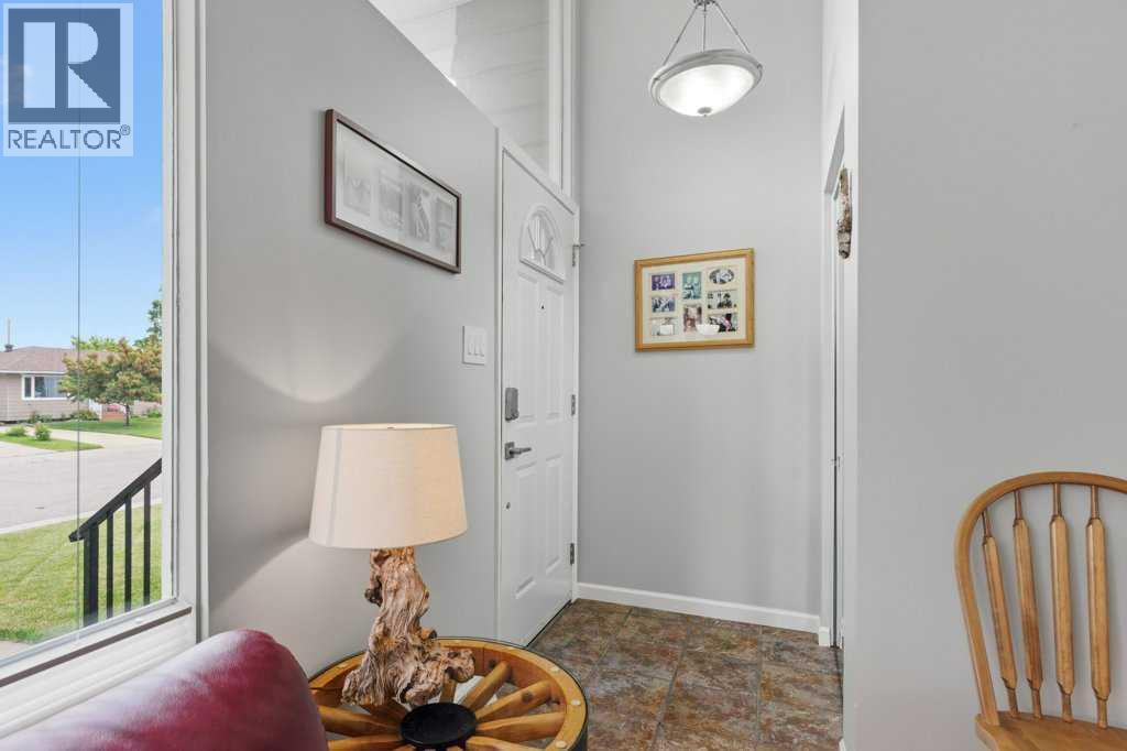 9511 Academy Drive SE, Acadia, Calgary photo 5
