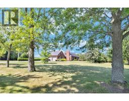 Sunroom - 4979 Lambton Line, Dawn Euphemia, ON N0P1K0 Photo 8