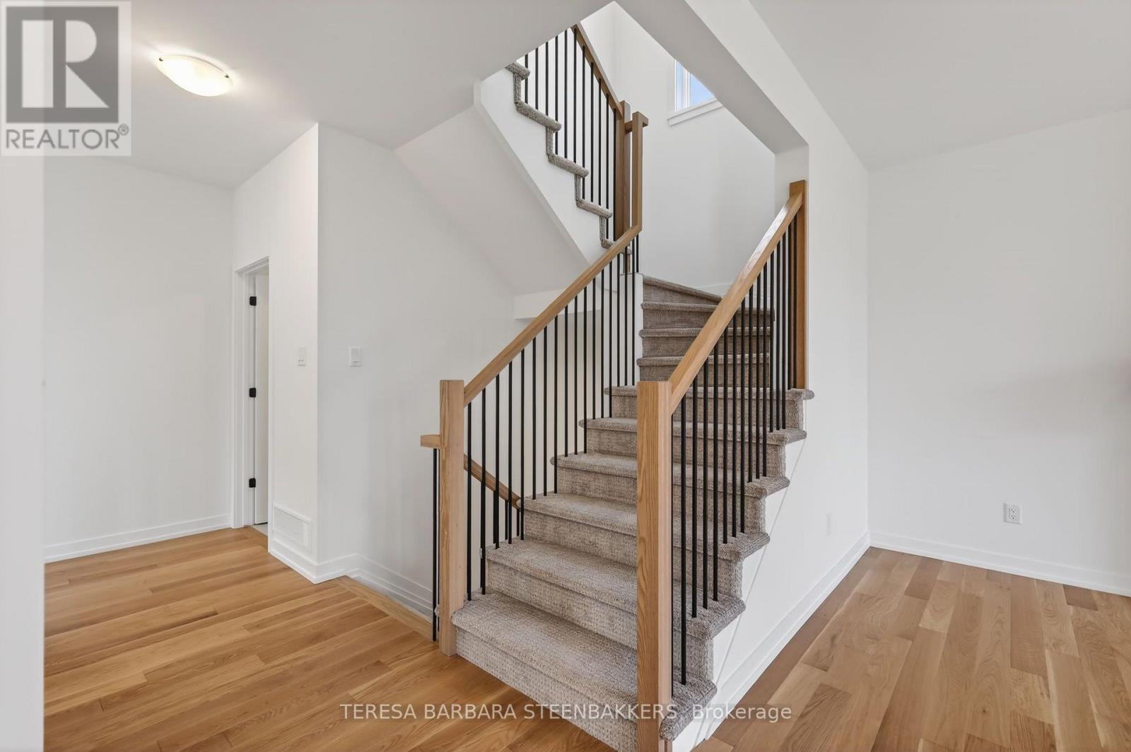 1164 BRONZE AVENUE - 12