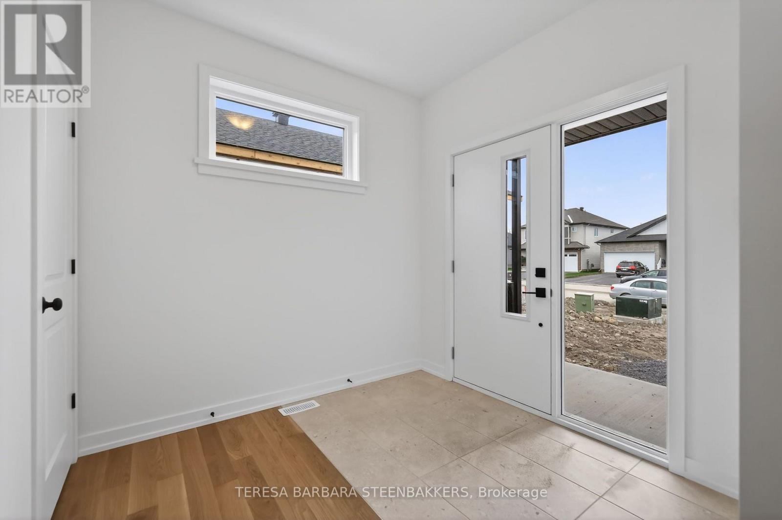 1164 BRONZE AVENUE - 2
