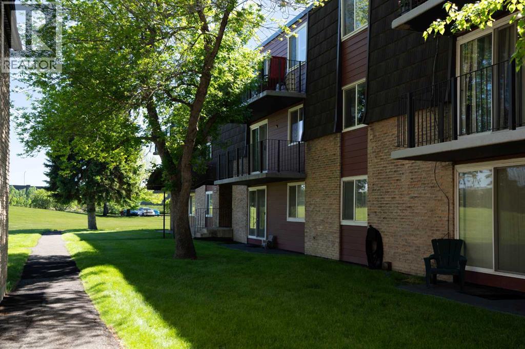 #17C 80 Galbraith Drive SW - 28