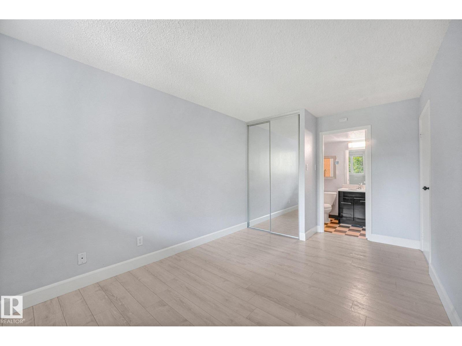#302 9916 113 ST NW - Image 28
