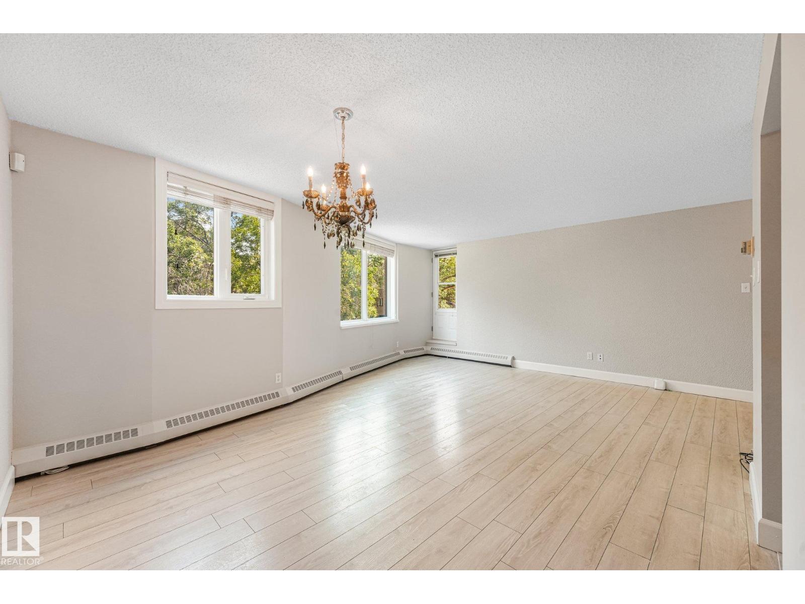 #302 9916 113 ST NW - 9