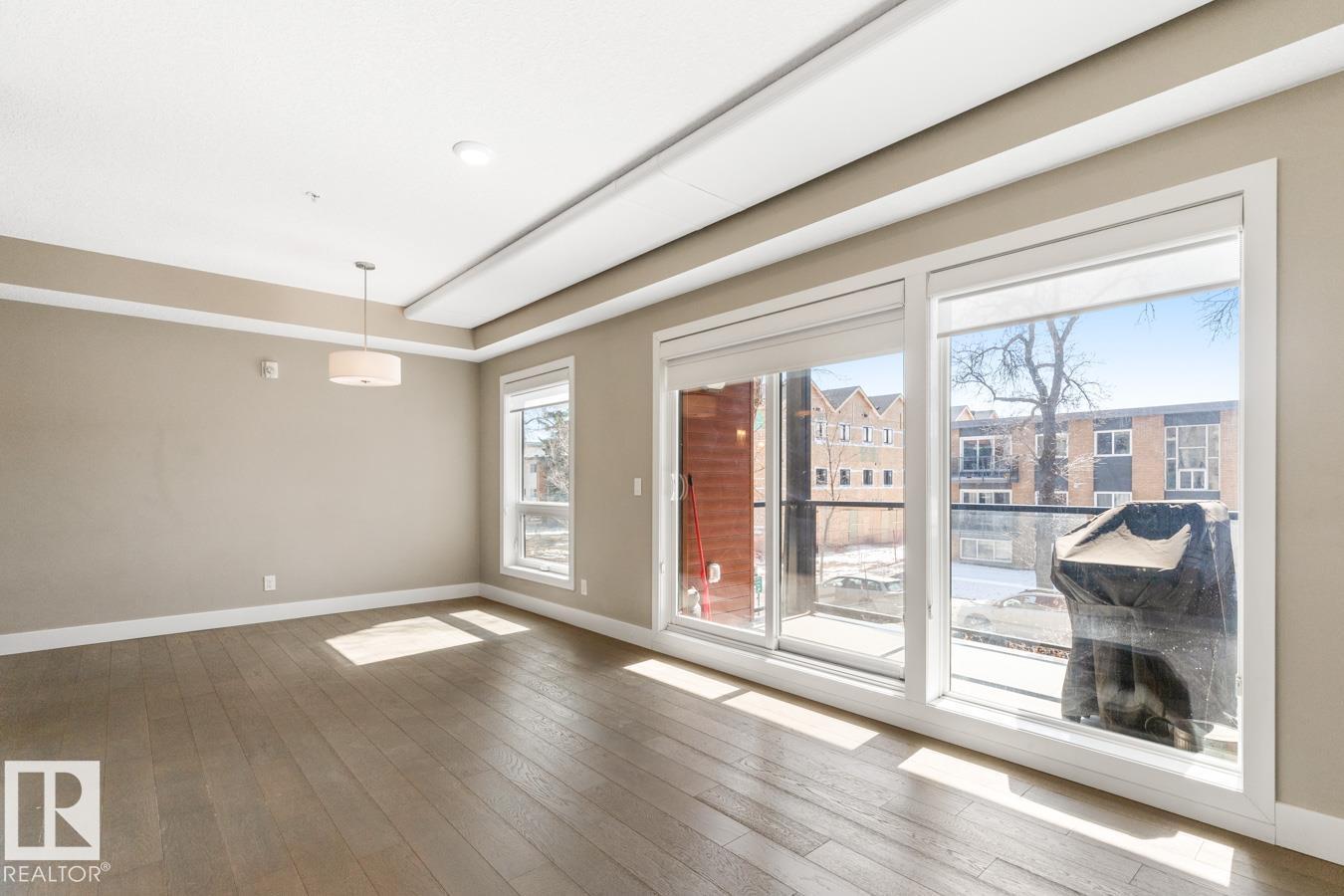 #203 10006 83 AV NW - Image 14
