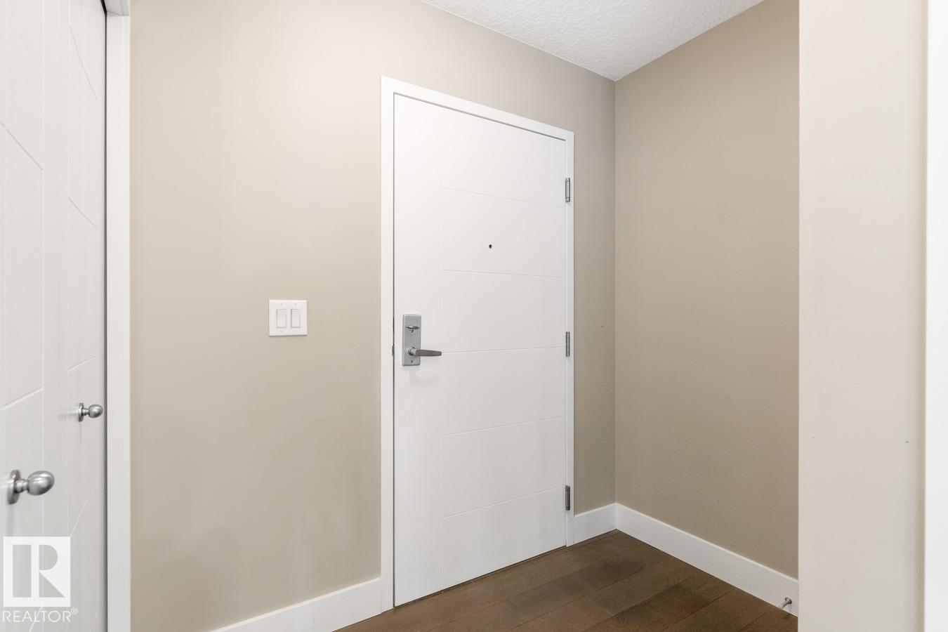 #203 10006 83 AV NW, Strathcona, Edmonton photo 3