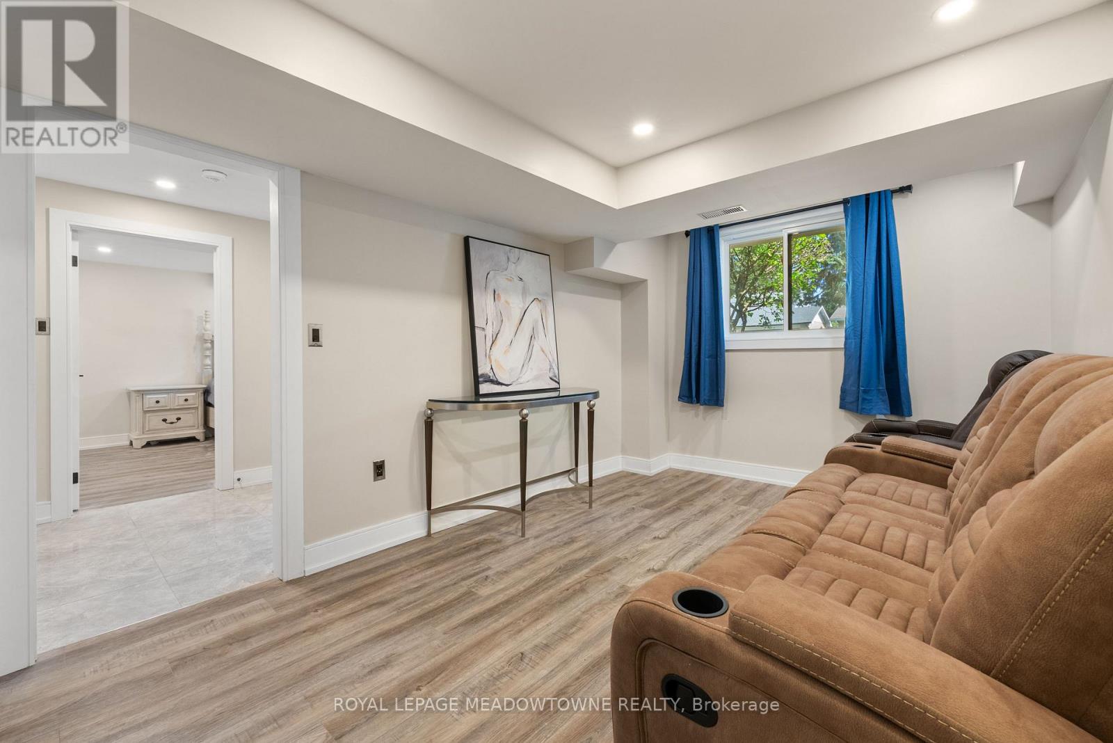 1268 FOREST HILL - Image 32