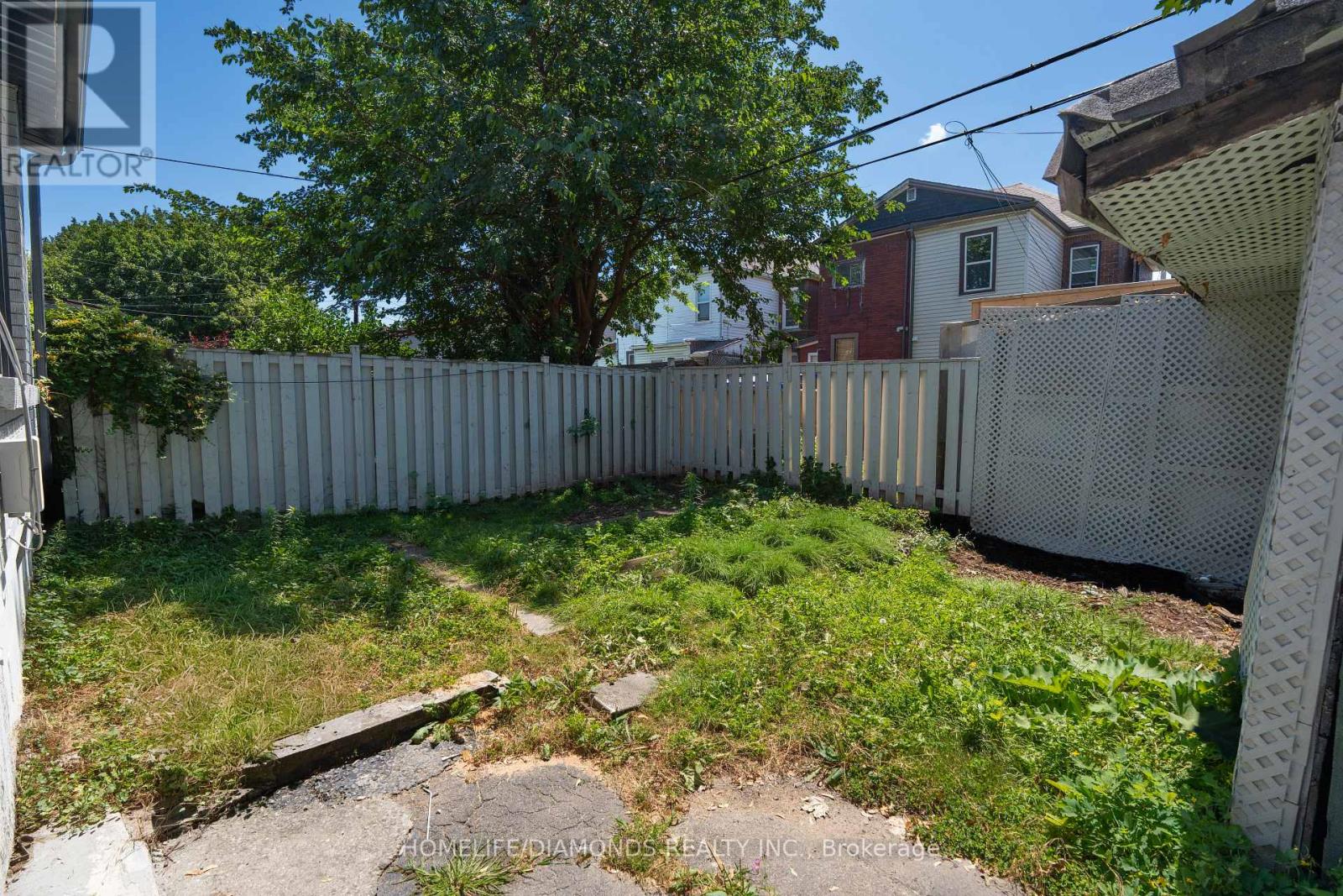 20 SOMERSET AVENUE - 24