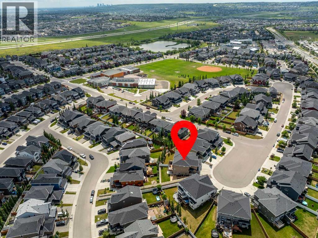 25 Evansglen Mews NW, Evanston, Calgary photo 3