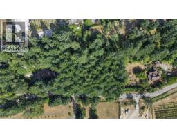 6147 Old West Saanich Rd, Saanich, BC V9E2G8 Photo 10