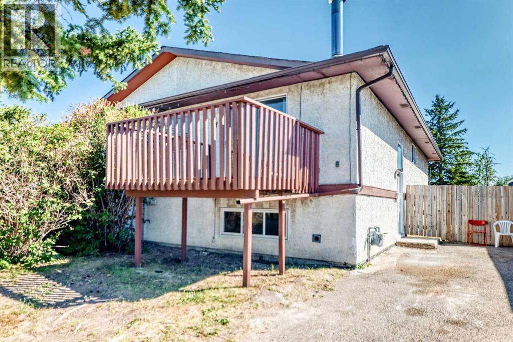 74 Fonda Drive SE, Forest Heights, Calgary photo 1