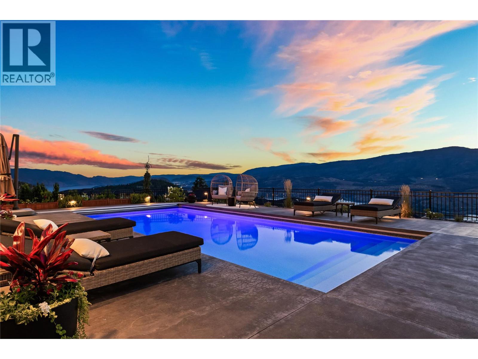 82 Red Sky Court - 83