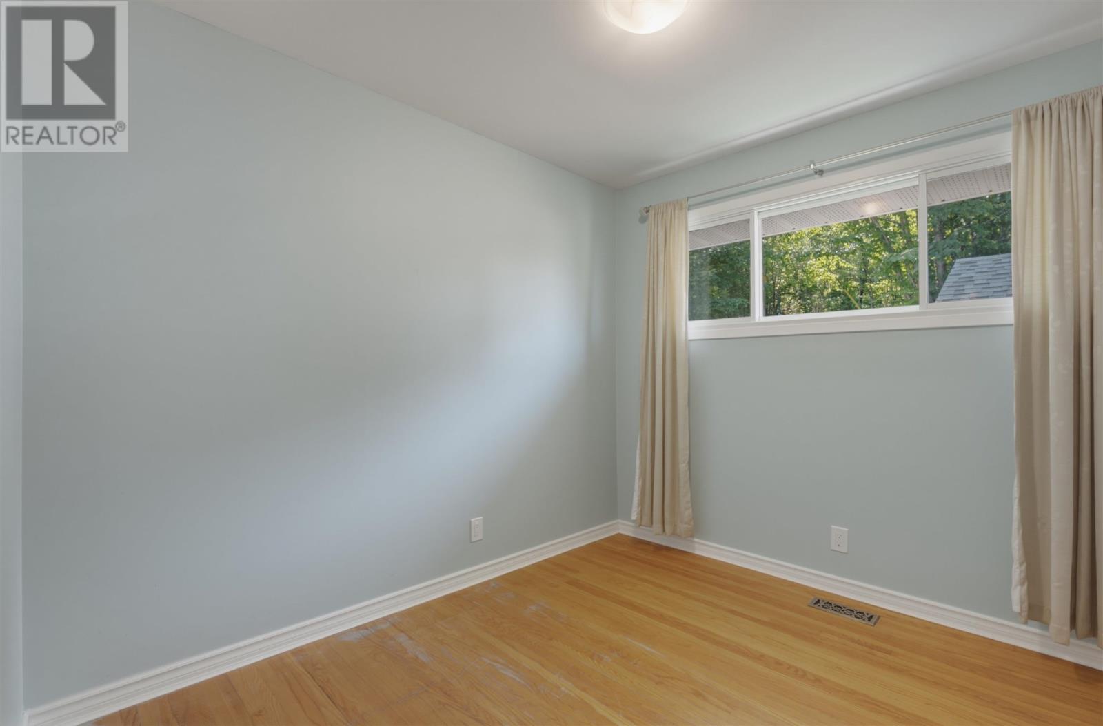 27 Roman AVE - 11
