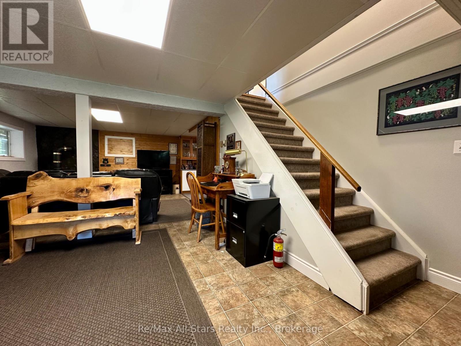 50 REID STREET - 17