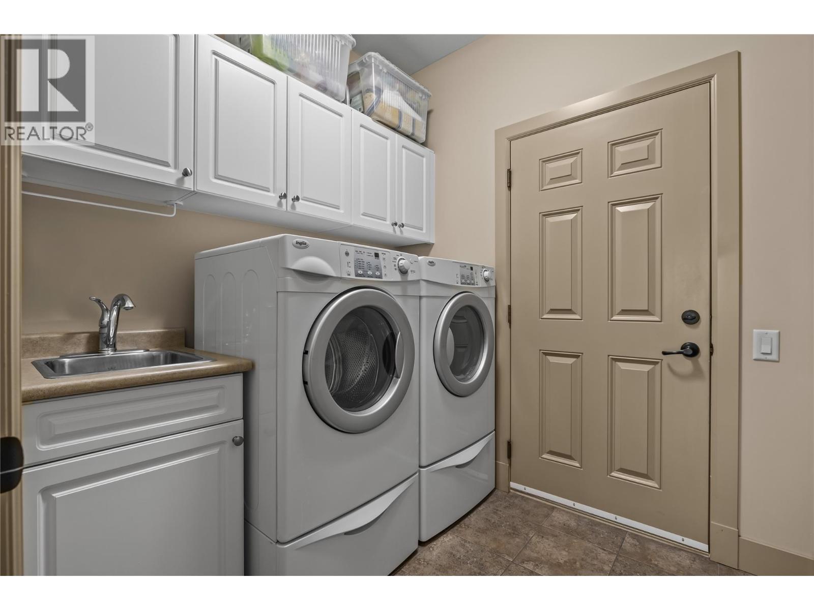 2233 Terrero Place - Image 33