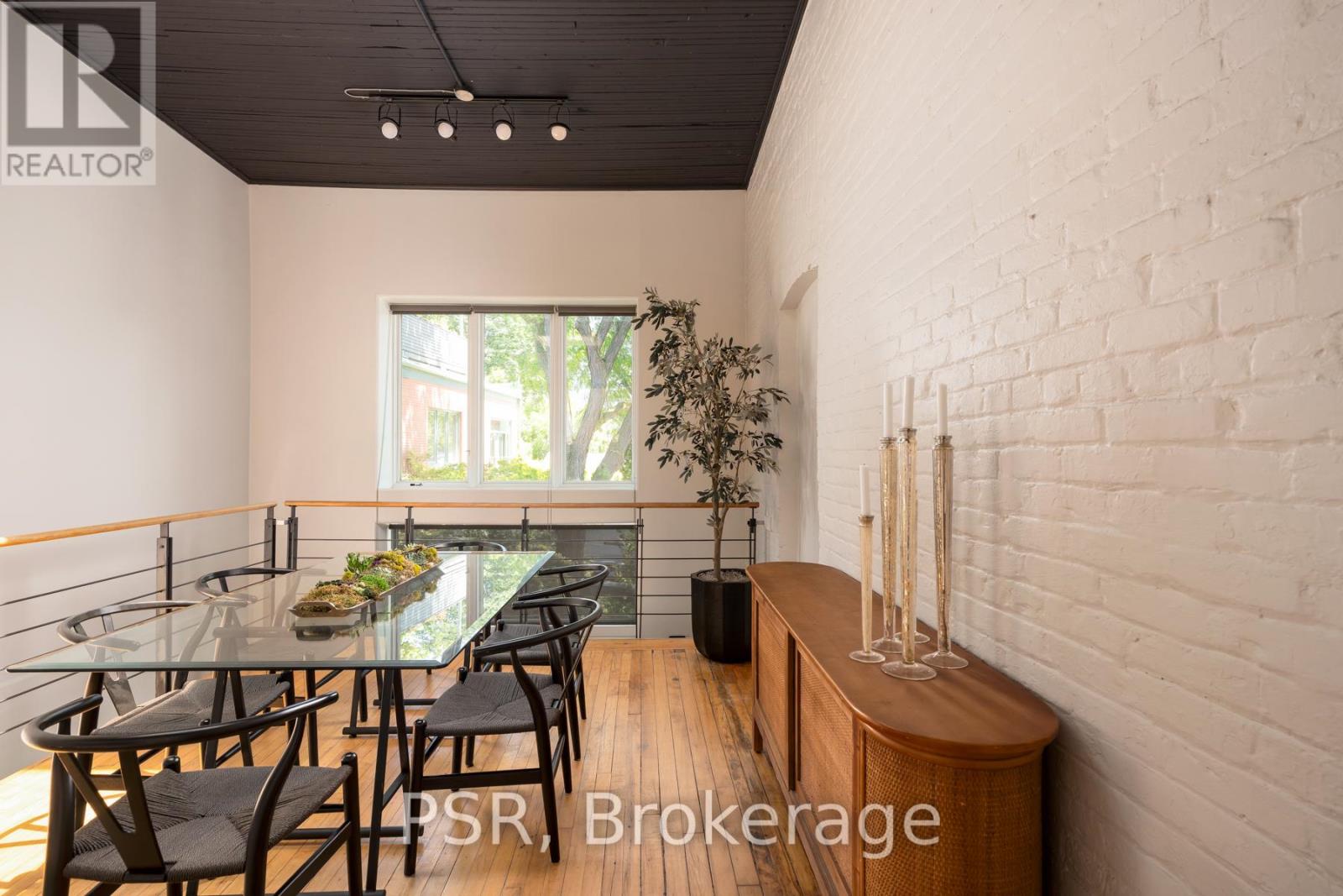 #8 20 BROCKTON AVENUE - 22