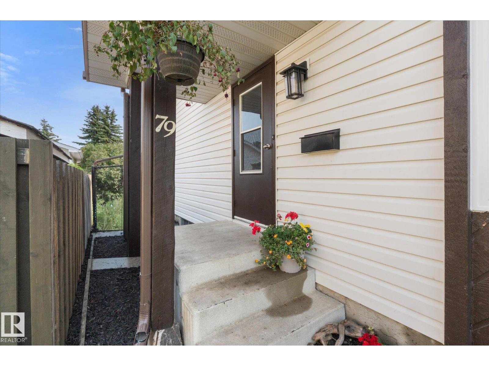 79 GREYSTONE DR - 9