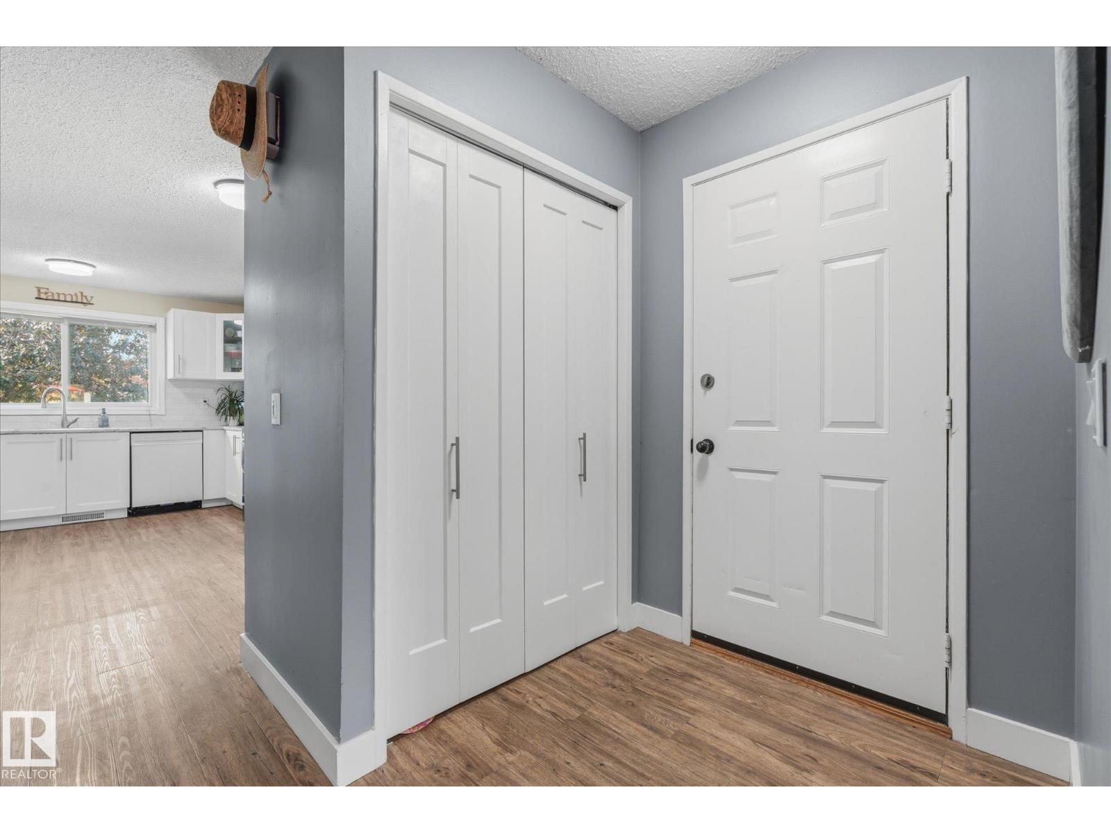 79 GREYSTONE DR - 10
