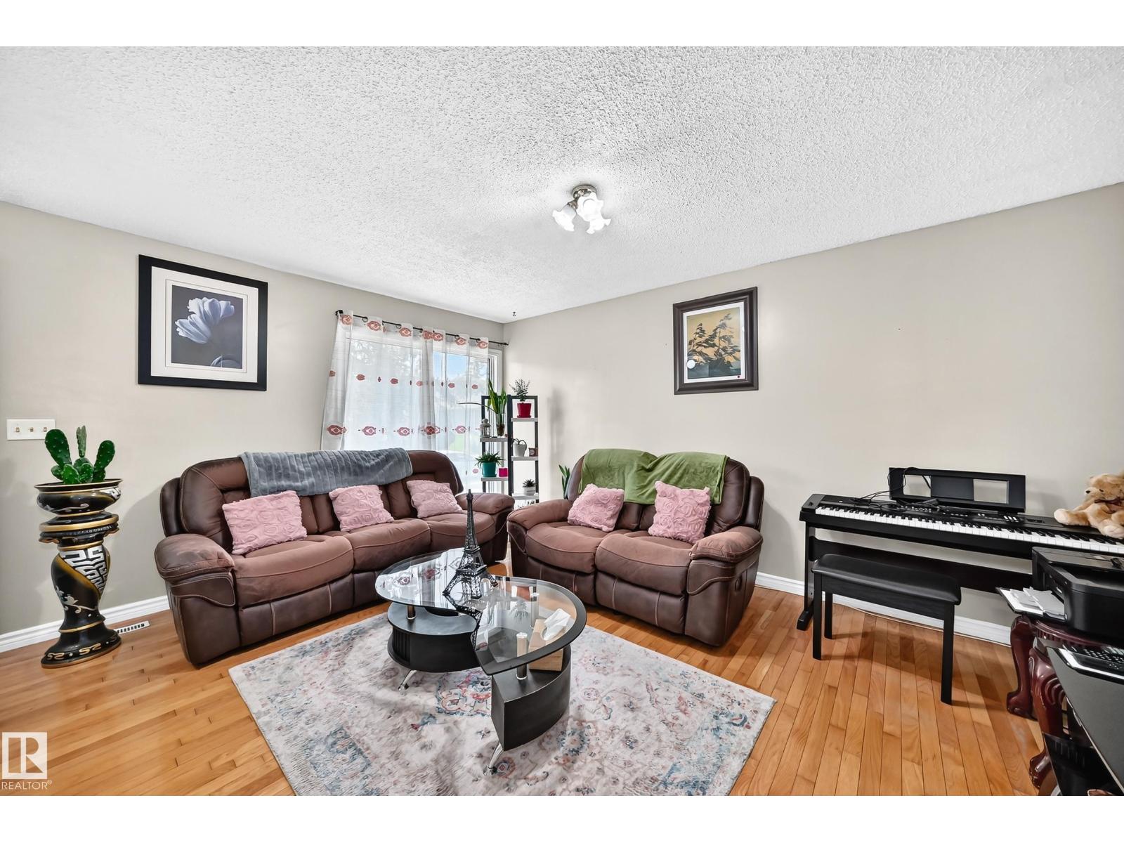 9824 171 AV NW - Image 8