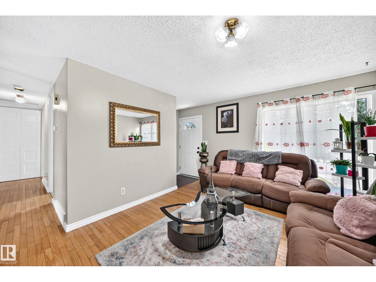 9824 171 AV NW - 9