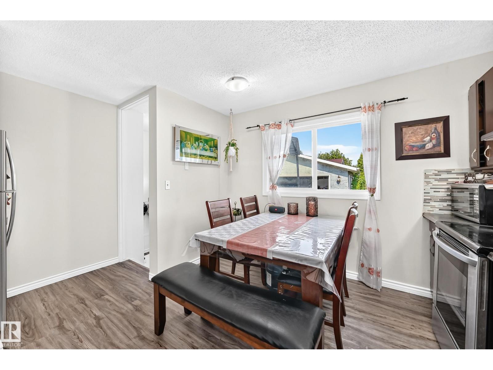 9824 171 AV NW - 15