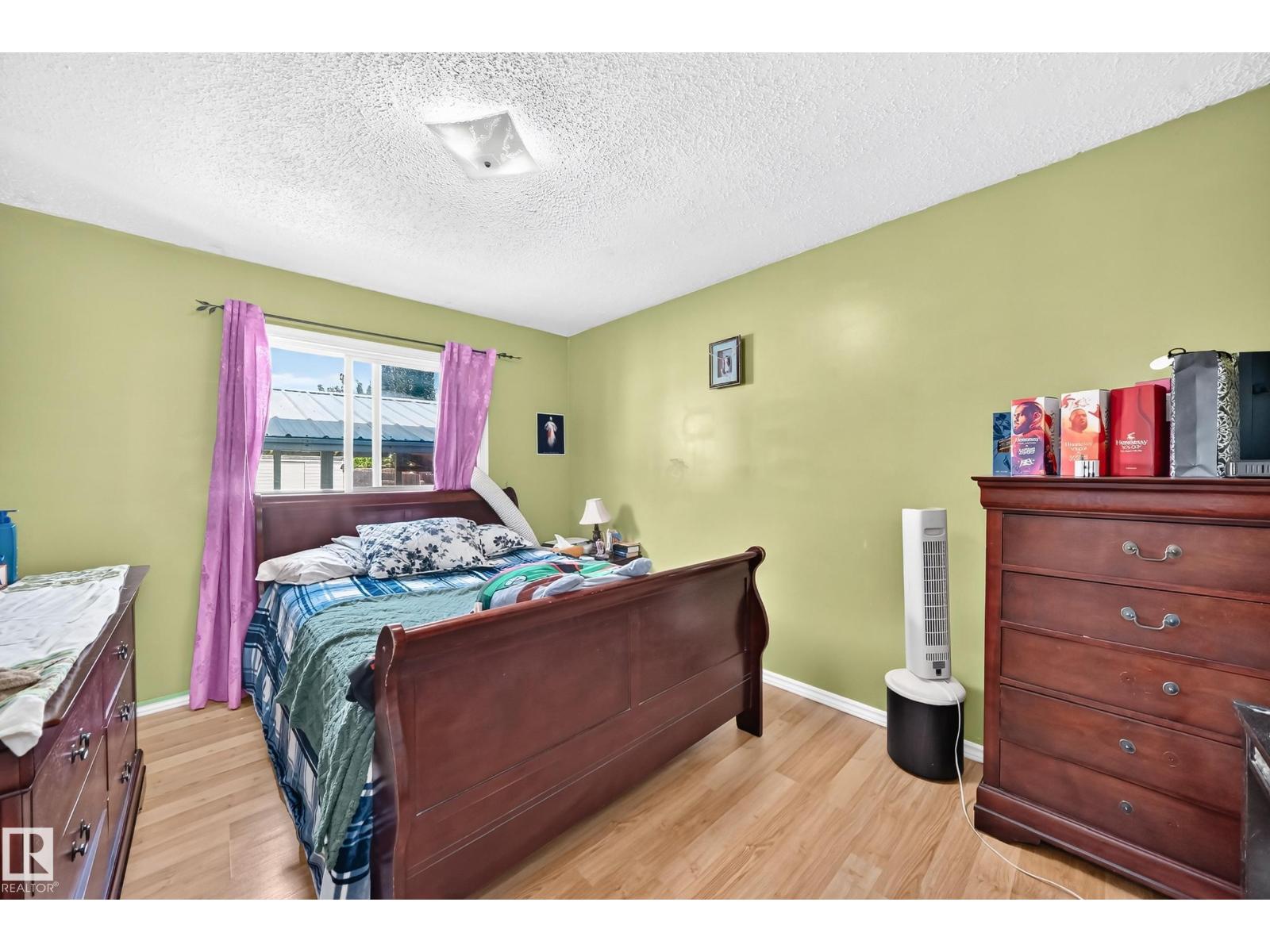 9824 171 AV NW - 17