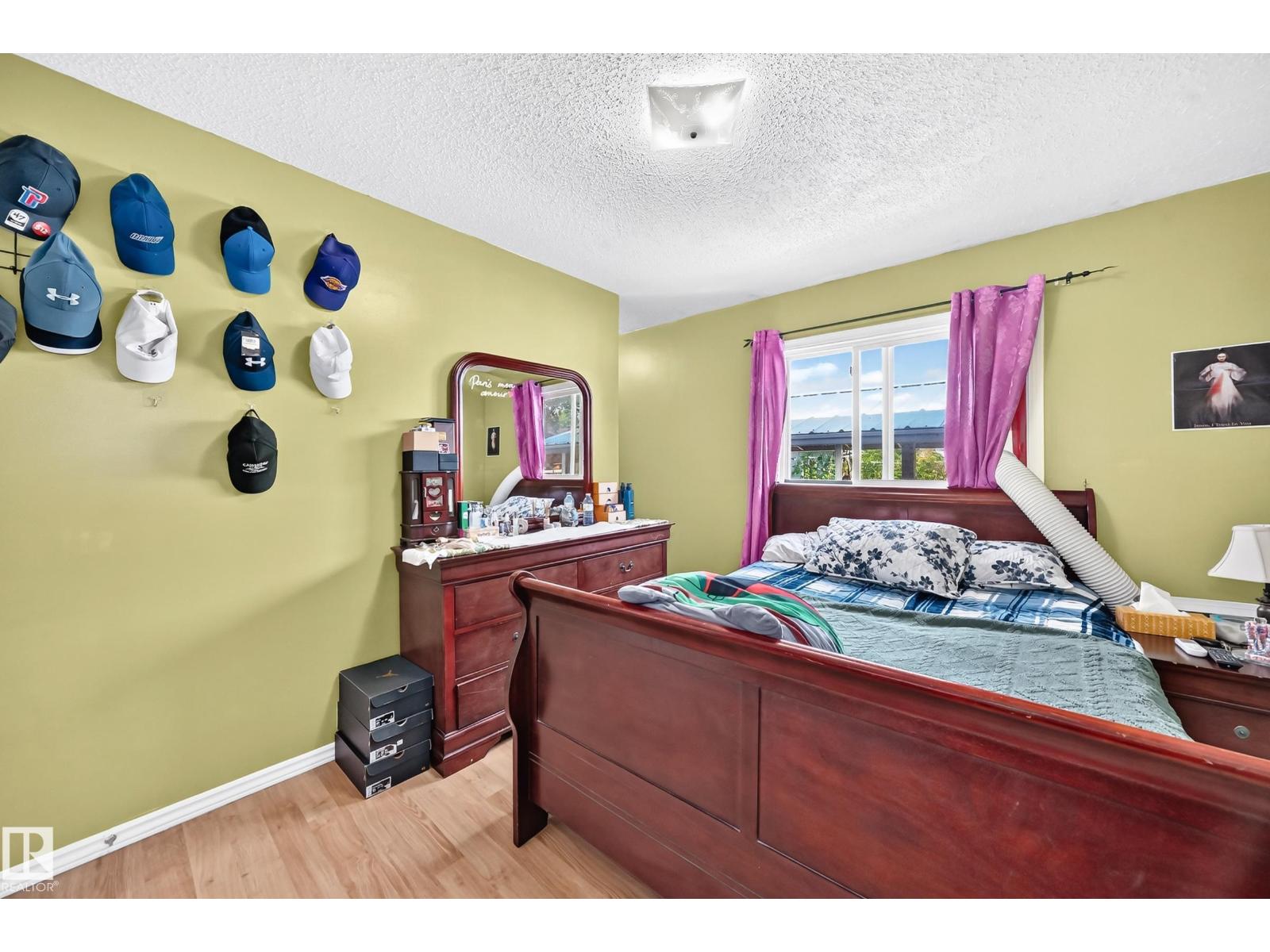 9824 171 AV NW - 18