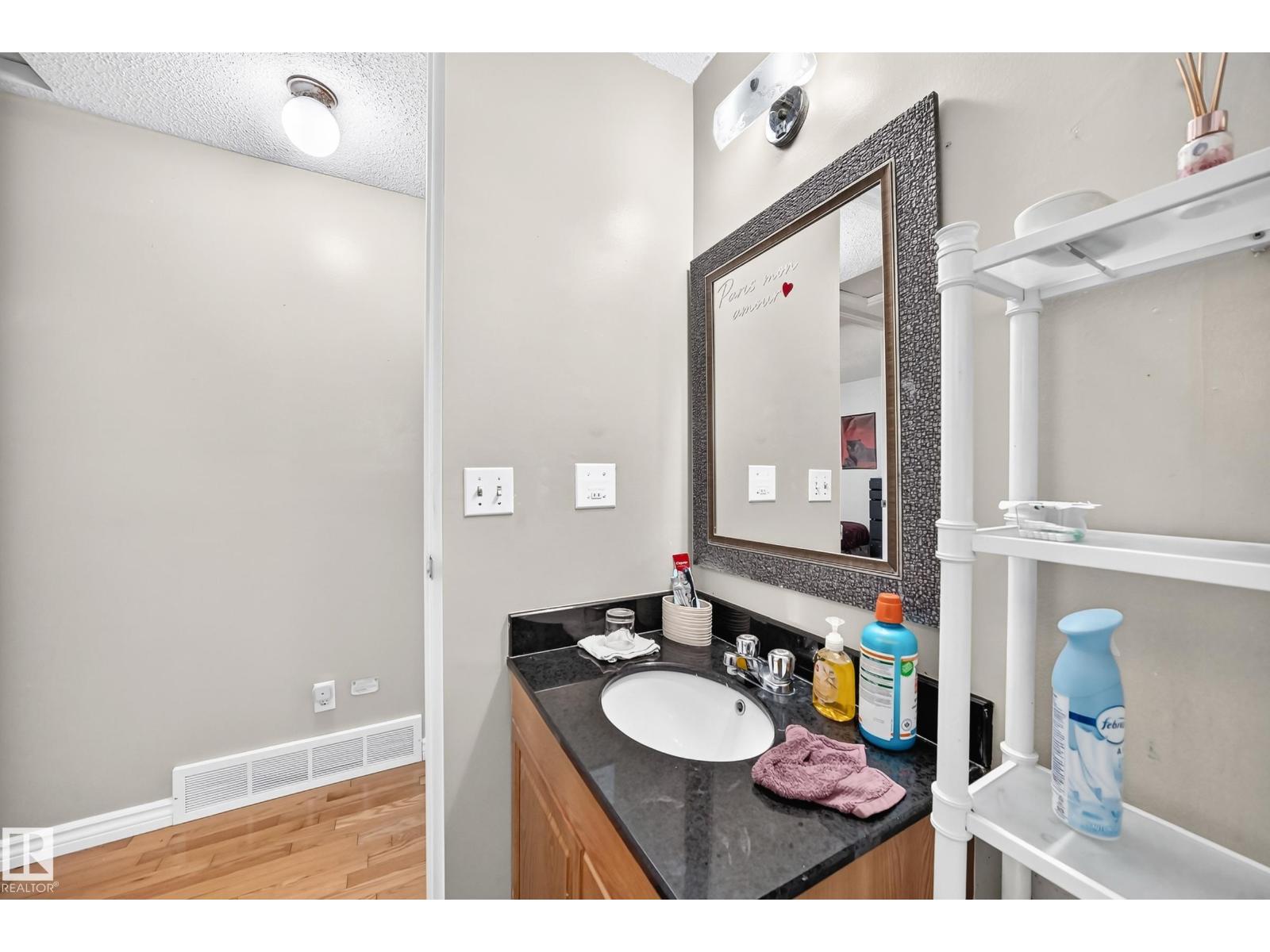 9824 171 AV NW - 25