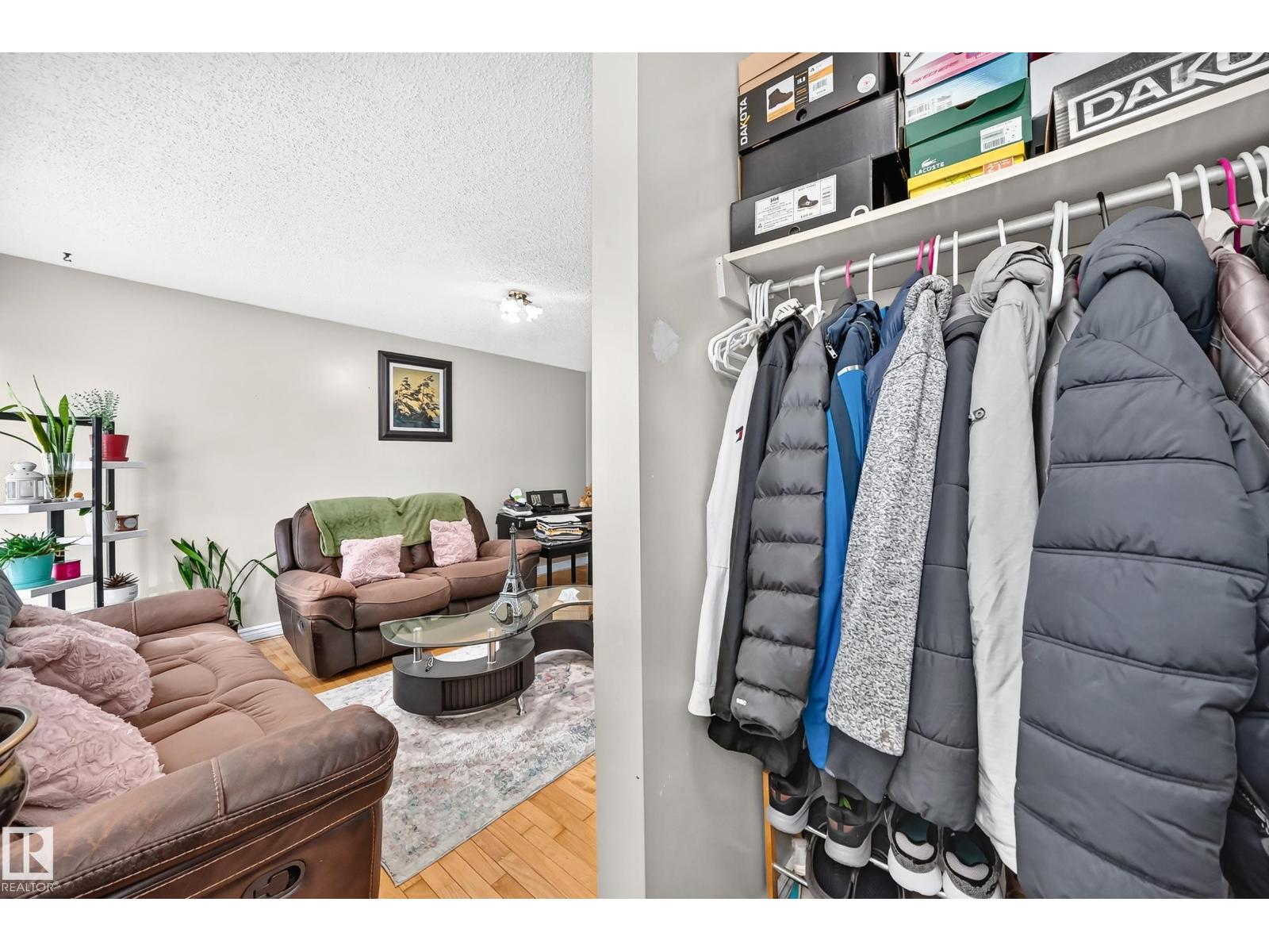 9824 171 AV NW - 6