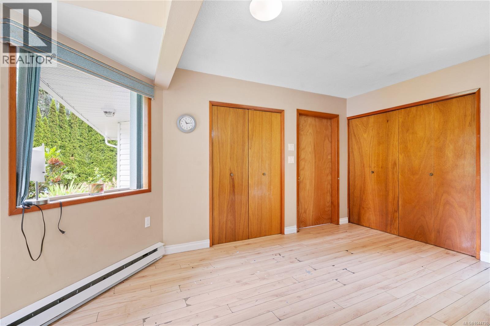 2 1215 Stelly's Cross Road, Central Saanich