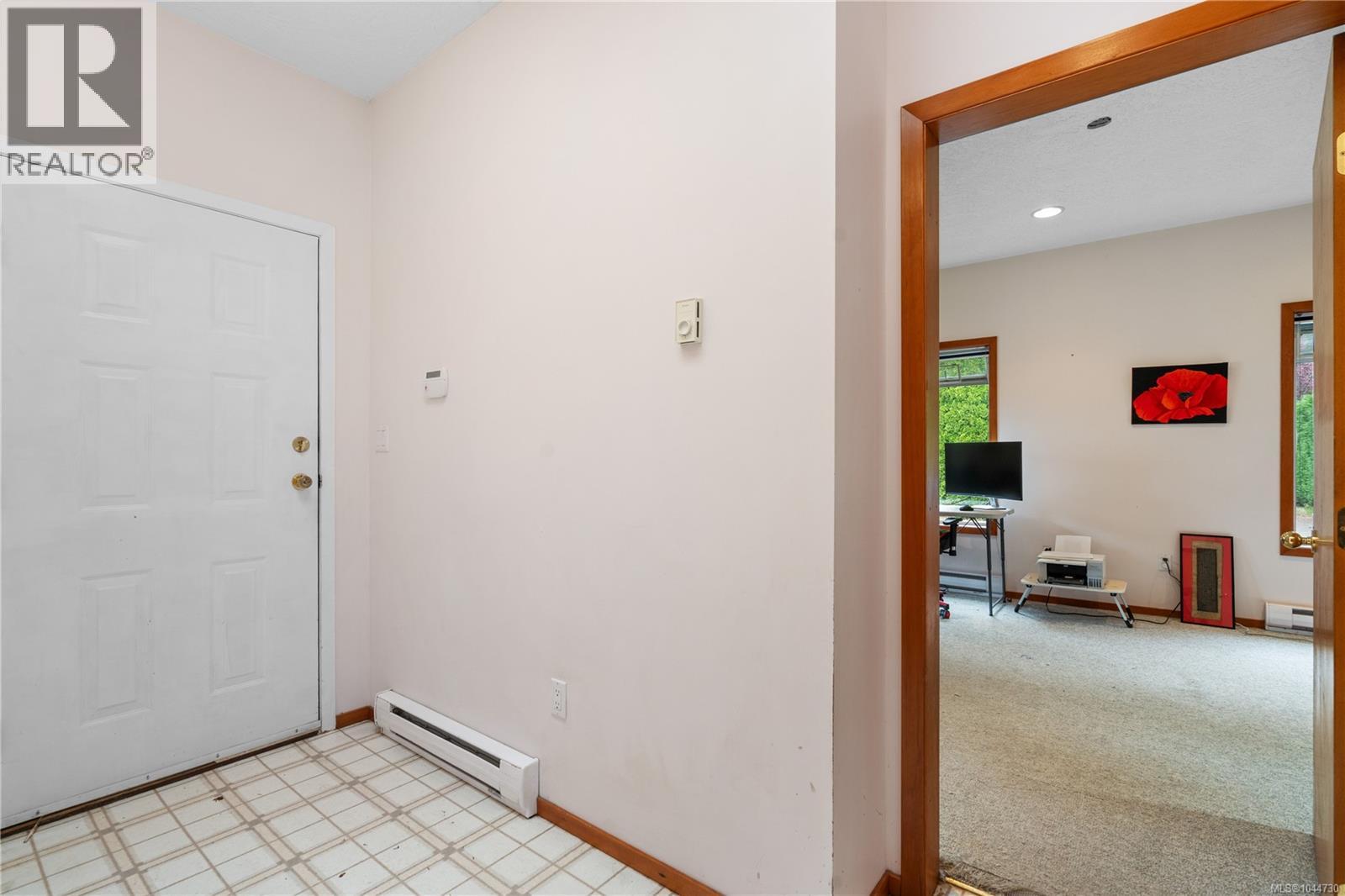 2 1215 Stelly's Cross Road, Central Saanich