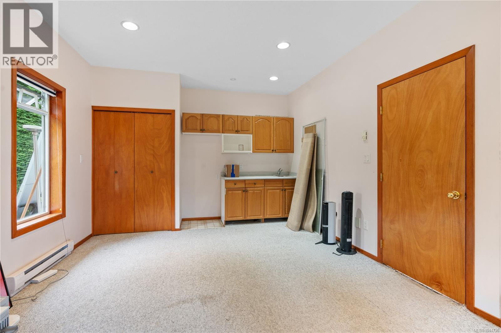 2 1215 Stelly's Cross Road, Central Saanich