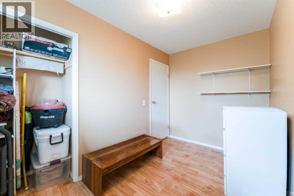 6823 4 Avenue SE - 14