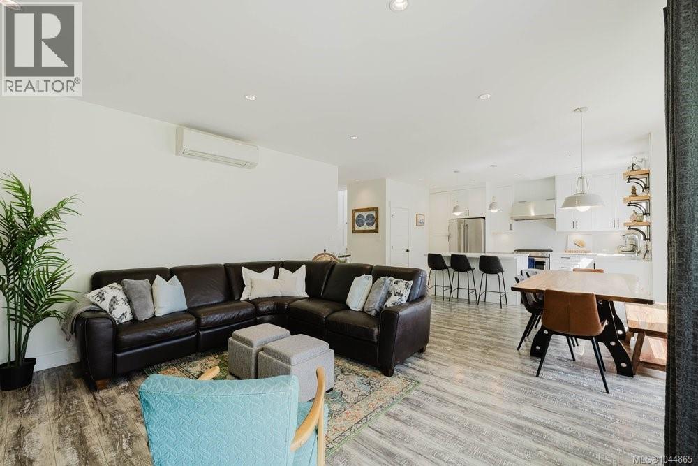 30 Jedburgh Rd, View Royal