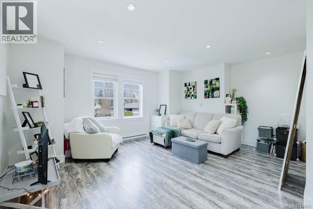 30 Jedburgh Rd, View Royal
