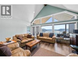 5pc Ensuite bath - 4498 Squilax Anglemont Road Unit# 6, Scotch Creek, BC V0E1M5 Photo 14