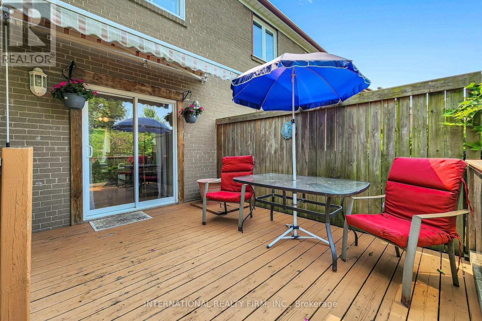 62 PORCHESTER DRIVE - 39