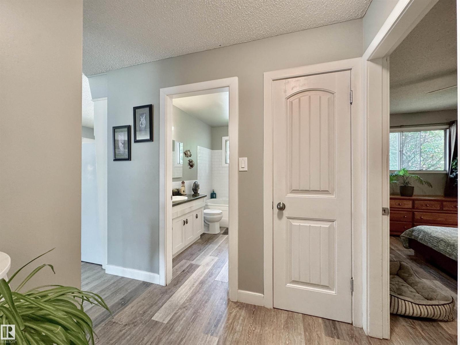 119 GARLAND CR - 20
