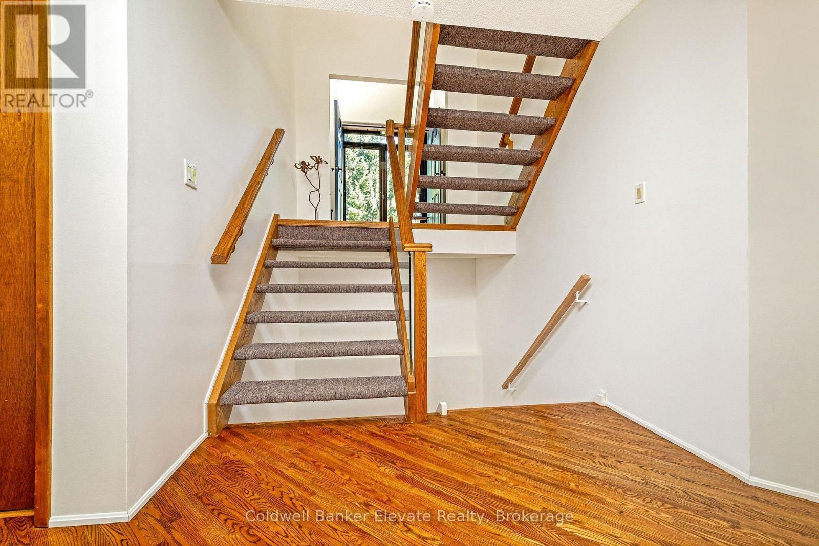 5126 NINTH LINE - Image 38