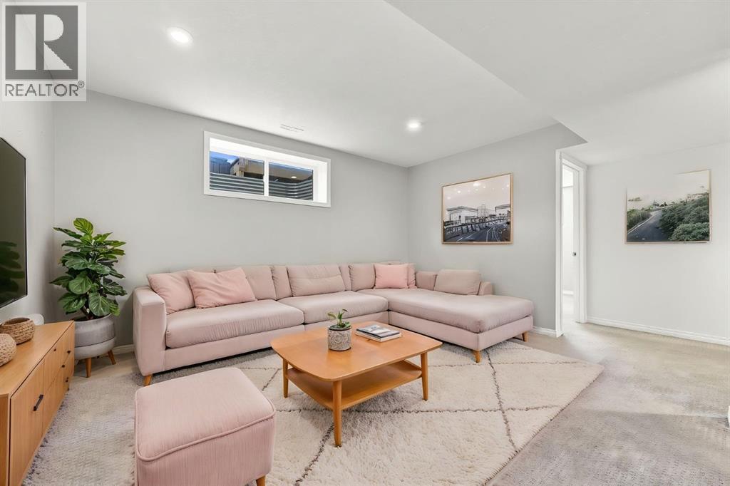 328 Carriage Lane Drive - Image 38